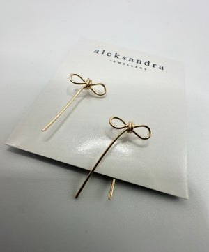 
                  
                    Gold filled bow threaders
                  
                