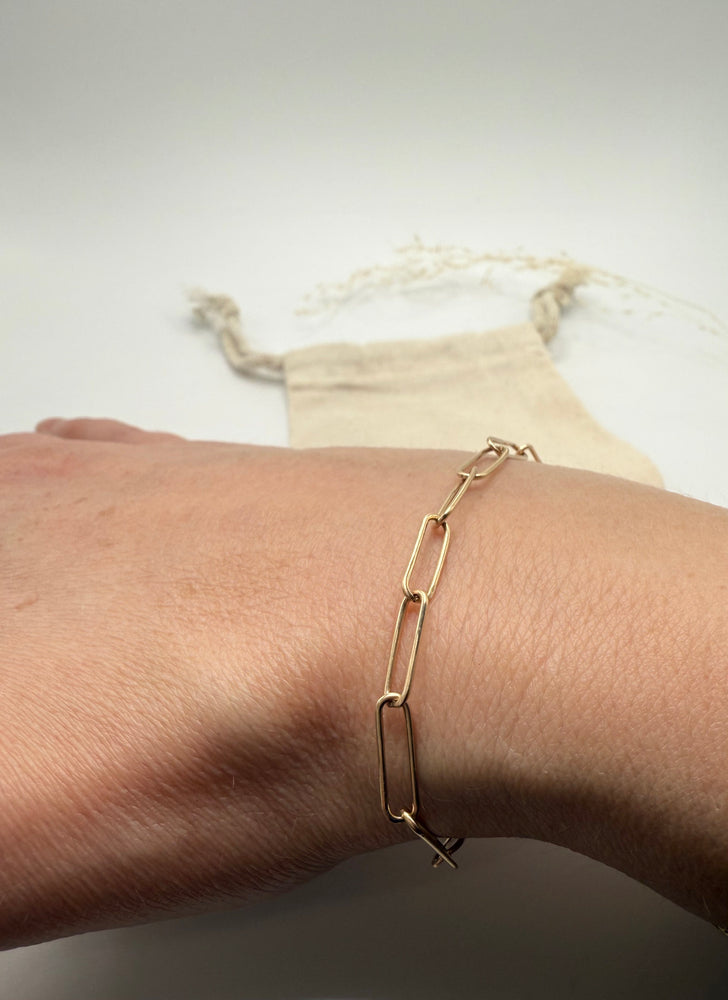 
                  
                    Paperclip bracelet in gold filled
                  
                