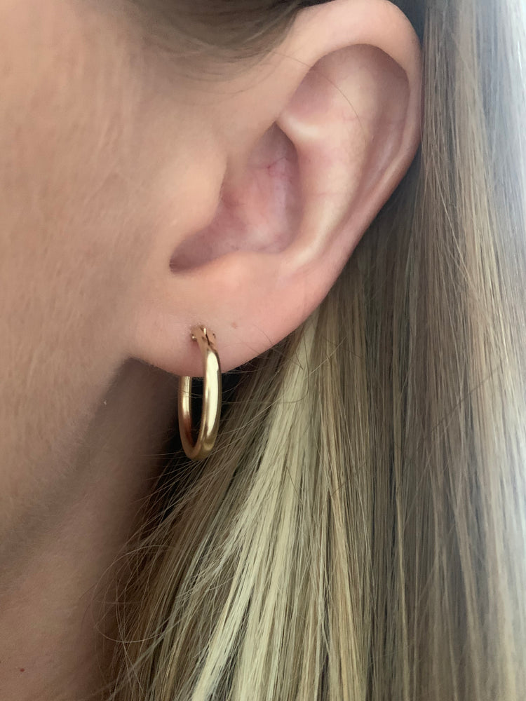 Gold Filled Hälō Hoop Earrings